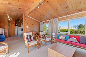 The Lake Escape (Bachcare) - Taupo Central
