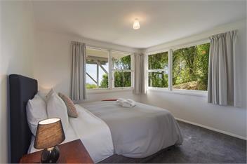 Ocean Vista - Nelson Waterfront Holiday Home - Nelson