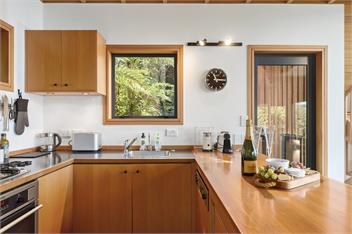 Wai Marino - the deluxe tree house -Taupo - Taupo
