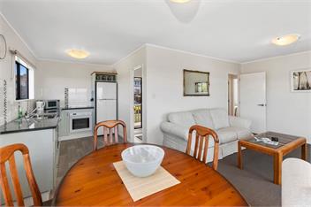 Snells Seaside Bach (Bachcare) - Snells Beach