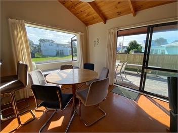 A STAY IN PARADISE ON PIPI ROAD - WHANGAMATA