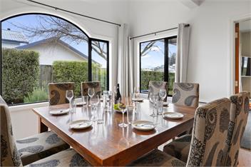 Kokomea House (Bachcare) - Wanaka