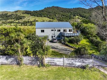 MAHIA Peninsula,HawkesBay,Mahanga Beach - Mahia