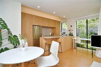 Urban Escape – Addington Townhouse- Walk to Stadium & Cafes to Stadium and Cafes - Christchurch