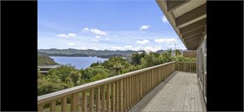 Million dollar views in beautiful Diamond Harbour - Christchurch
