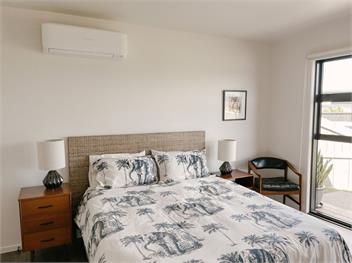 Retro Style Beach Retreat (Bachcare) - Matarangi