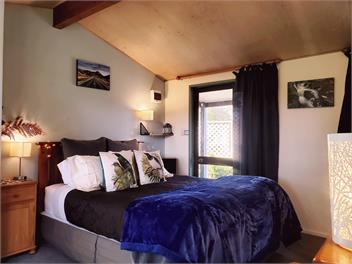 Height of Dunedin Farmstay Cottage - Dunedin