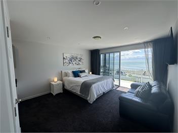 Nelson Beachfront Luxury Apartment - Nelson