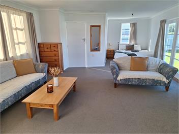 Oxford Retreat (2 Min to Square) - Martinborough