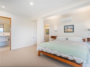 The Mount Paku Bach (Bachcare) - Tairua