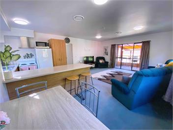 Home on Holloway - Wellington