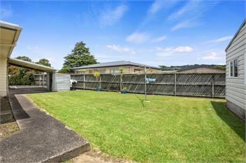 The Charleston Charm - Whangamata - Whangamata