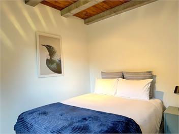Amongst the pines | 2 bedroom bach | Stellar Views - Queenstown