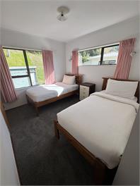 KBHH - West End Holiday House - HOR1 - 