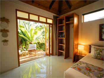 Fully serviced Beachfront Villa in Fiji -