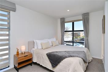 City-side Riccarton, Walk to Mall - Matai St West -
