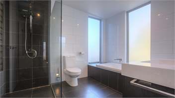 Brownston Street | Sleeps 8 | Central Location | Lake Views - Wanaka