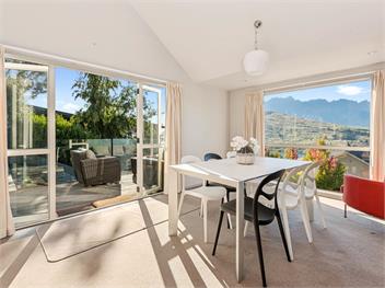 Wakatipu Views (Bachcare) - Queenstown