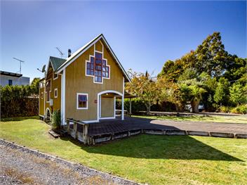 The Gingerbread House (Bachcare) - Ohakune