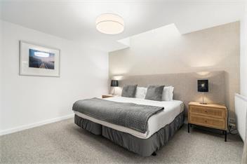 A Stunning Stay (Bachcare) - Queenstown