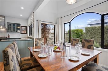 Kokomea House (Bachcare) - Wanaka
