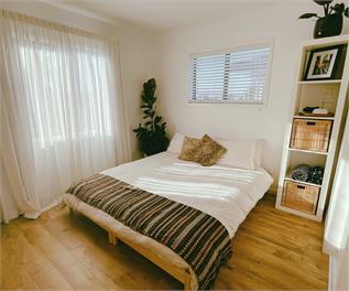 Sully’s Beach House. Spa, sauna, mini gym: 45 seconds to beach. Sleeps 7 - Mt Maunganui