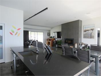 Eagle View -Heated Pool - Northland