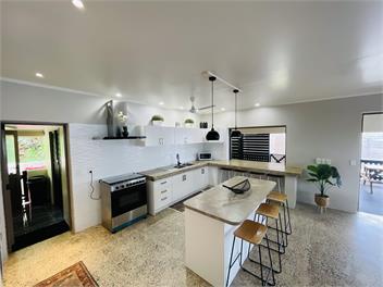 Villa Honey Rose FREE WIFI - Arorangi