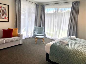 Timeout @ Taupo - Central, Lake and Mountain Views, Table-tennis - Taupo