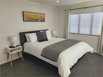Hamilton Townhouse - Location, Style & Comfort - Hamilton