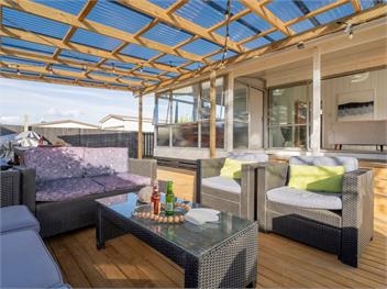 Coastal Break Bach (Bachcare) - Whangamata