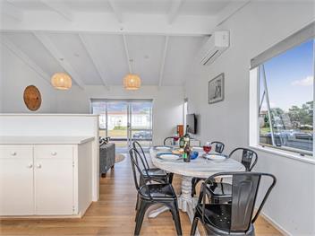 Retreat by the Beach (Bachcare) - Pauanui