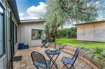 Lake-view Hideaway - Acacia Bay - Taupo