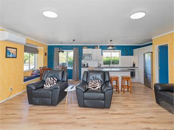 Nest by the Beach (Bachcare) - Cooks Beach
