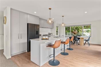 Penny Haven - Lake & Mt Tauhara views, top location in Taupo - Taupo