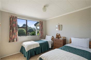 Coastal Drift (Bachcare) - Waikanae