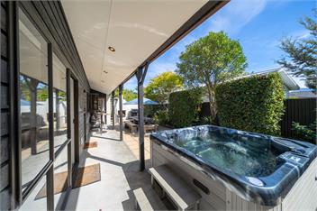 Townhouse Retreat (Bachcare) - Te Anau