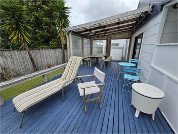 Typical Kiwi Bach, Tairua - Tairua