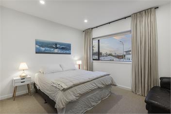 Stylish Townhouse - Auckland