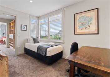 Lakefront Kuiwai - Taupo - on the lake + spa pool! - Taupo