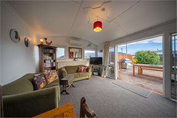 Dragon Fly Cottage (Bachcare) - Te Anau