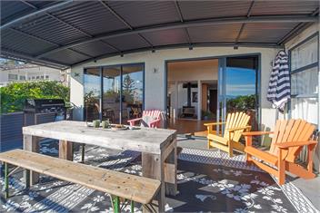 Moana Escape - Tasman Bay Views, Pool, Spa & Sauna - 