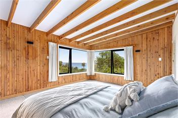 Parapara Lookout Coastal Stay - 