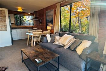 Lakeside Ōhau | Panoramic Lake & Mountain Views -