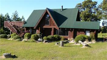 Corsican Lodge - Spacious log chalet with free WIFI - Mount Lyford