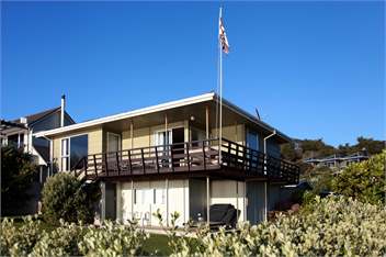 ABSOLUTE BEACHFRONT - Hawke's Bay