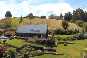 Stunning Rural Spot with Amazing Views - Queenstown