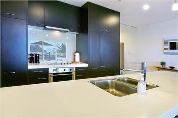 Sea Path - Nelson Waterfront Apartment - Nelson