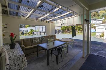 Martin Farm Rd-Kaiteriteri - Motueka