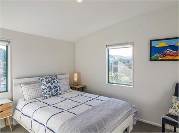 Beachfront Getaway (Bachcare) - Waikanae Beach
